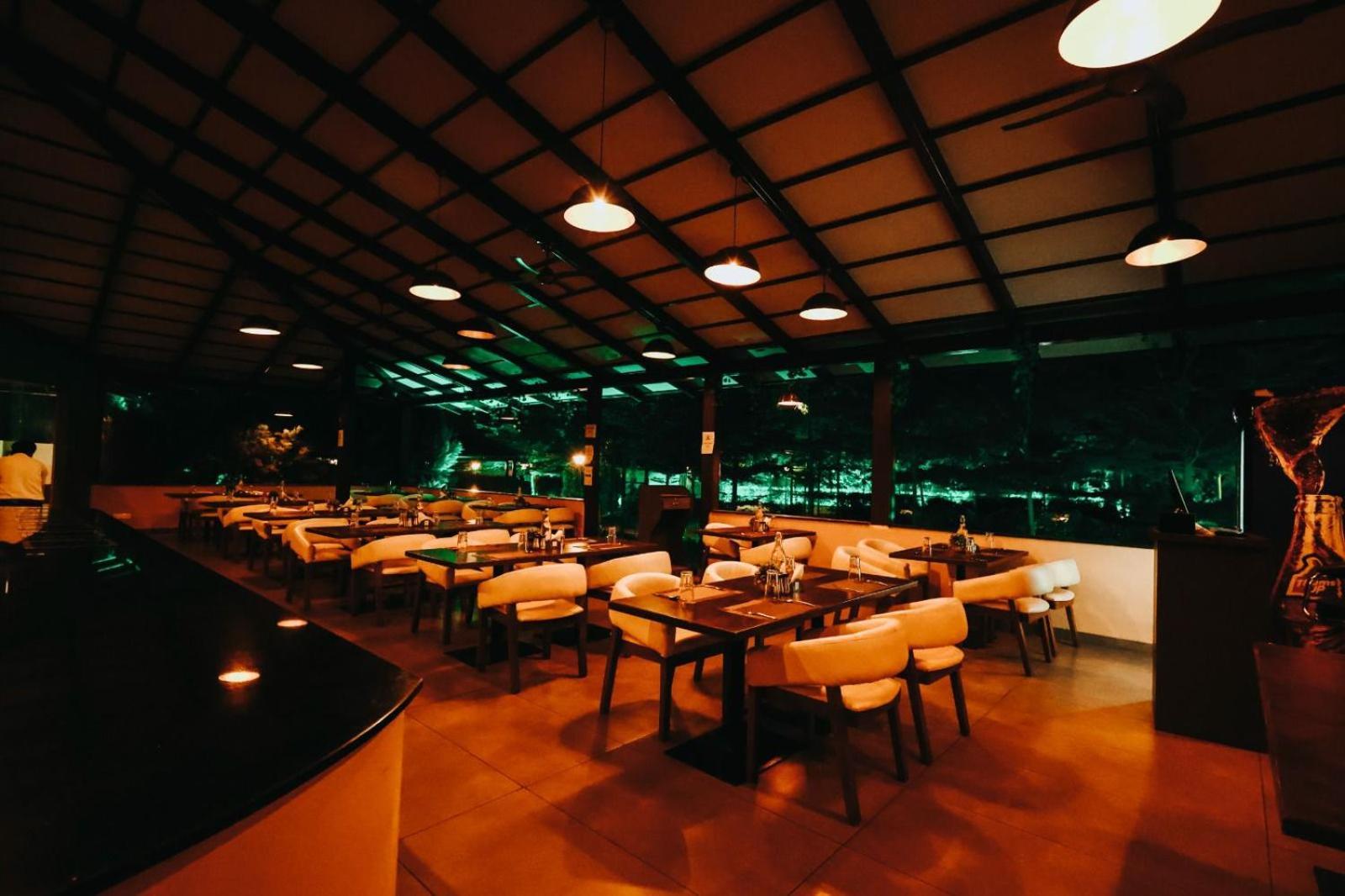 Veerdency Luxury Resort Devanahalli Exterior foto