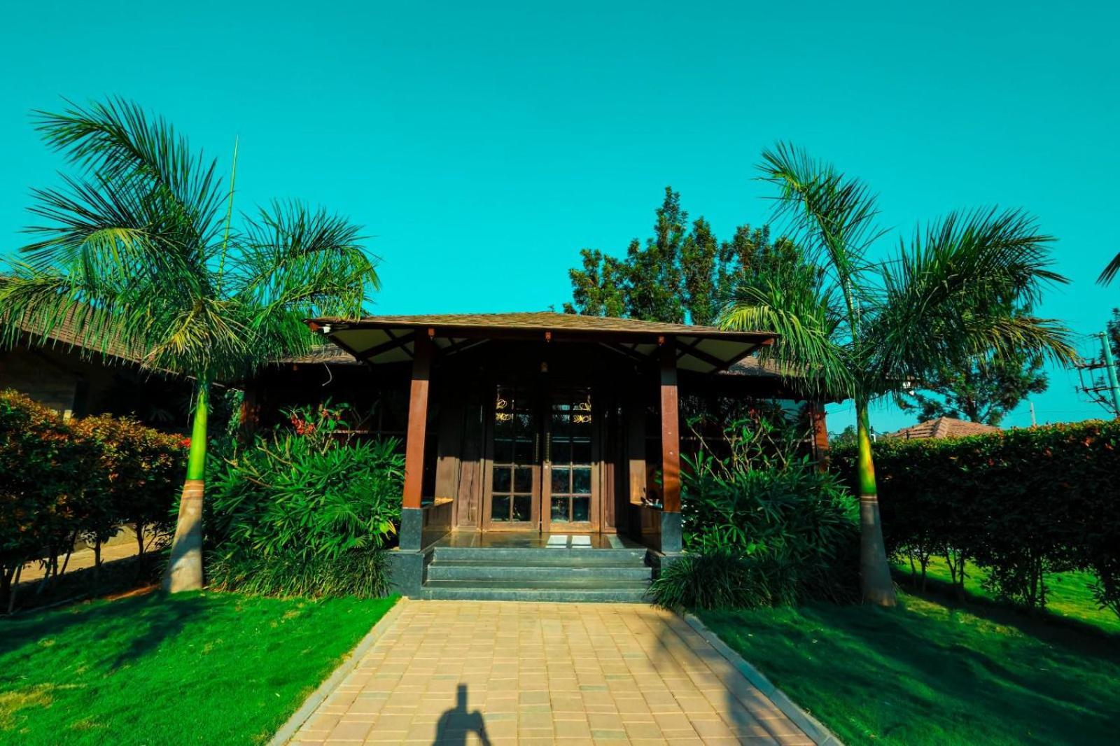 Veerdency Luxury Resort Devanahalli Exterior foto